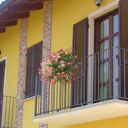 La Casa In Rivalta Feriehus Verduno